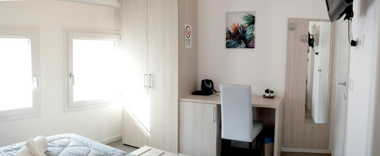 La Corte Del Sant'Orsola Rooms Bologna Luaran gambar